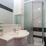 Alisa Apartamento *
