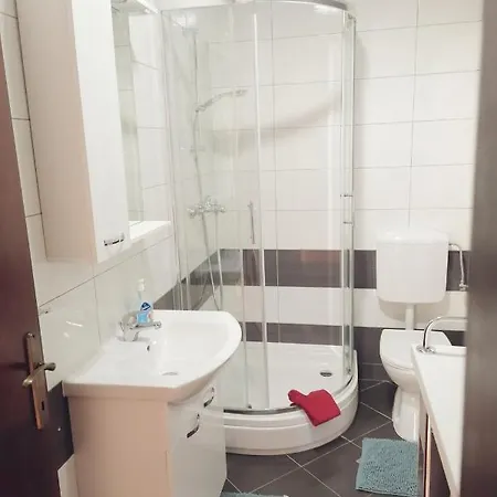 Alisa Apartment
