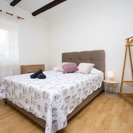 Alisa Apartment Brodarica (Sibenik-Knin)