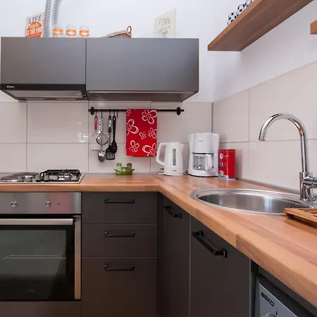 Alisa Апартаменты *